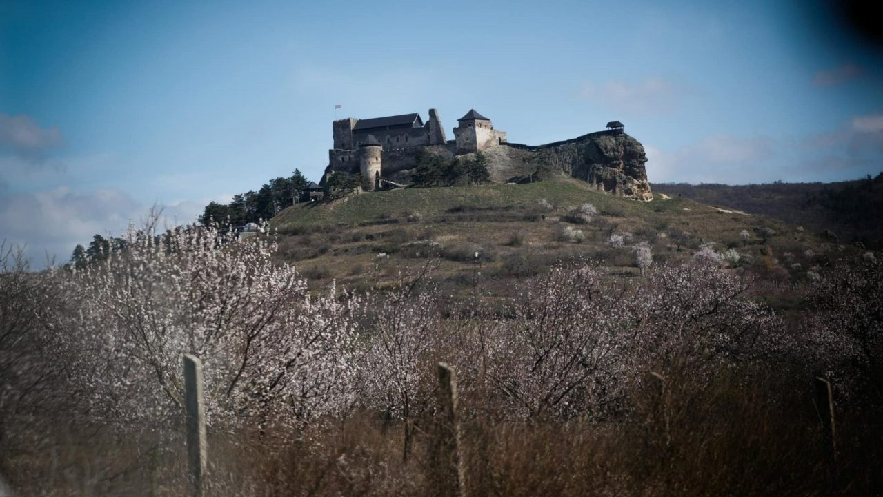 Megelevenedett történelem: téged is vár a boldogkői lovagvár