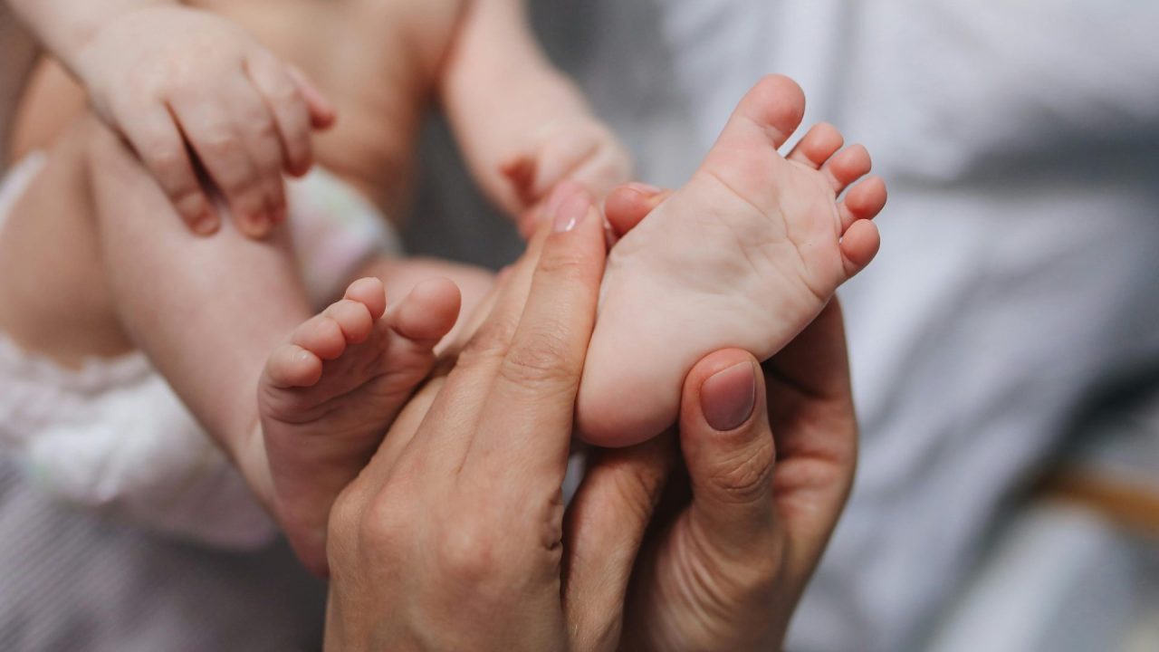 Segítség a kisgyermeket nevelők munkába való visszatéréséhez