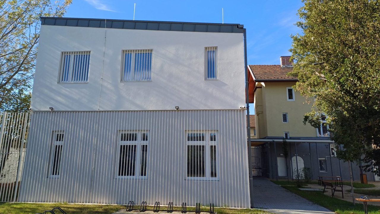 Korszerű gyermekotthon családias környezetben