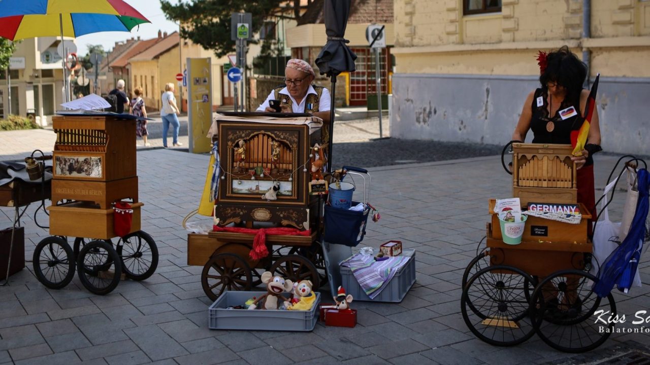 Music, tradition, and community building: this is how the International Barrel Organ Festival sounds in Keszthely