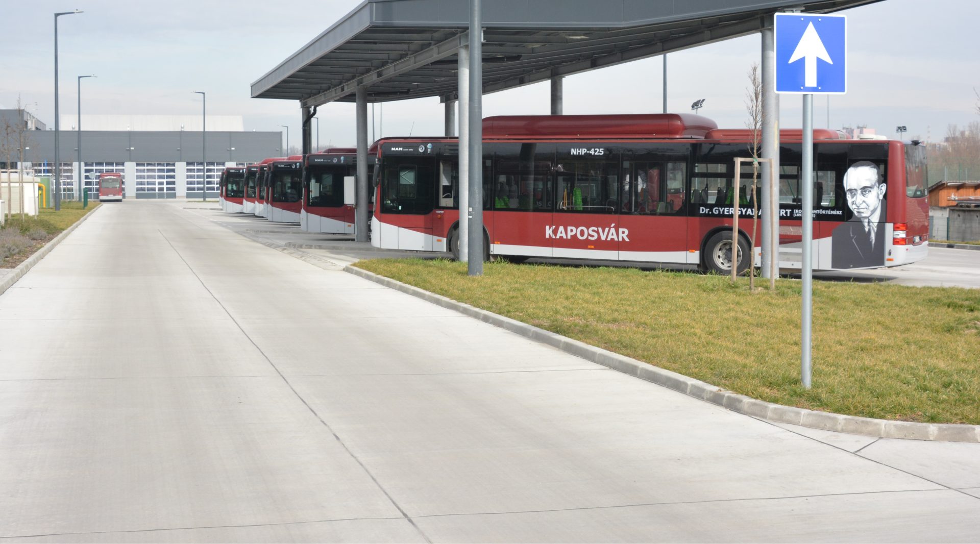 Modern buszflottához modern garázs illik