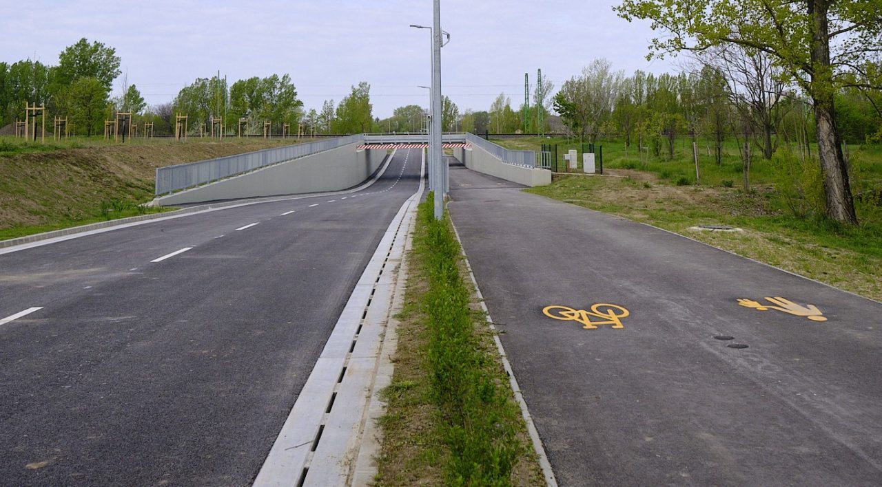 Évtizedes hiányból városi előny – új összekötő út Tatabányán