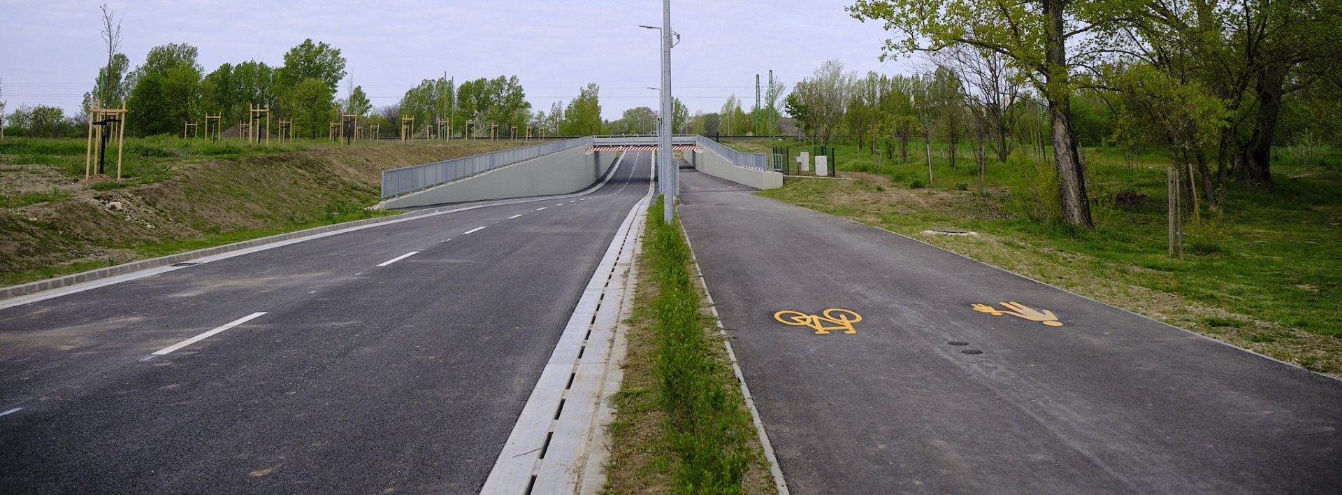 Évtizedes hiányból városi előny – új összekötő út Tatabányán