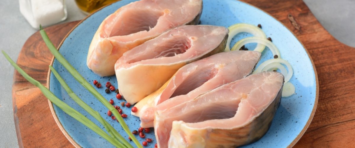 Fresh,,Raw,Carp,Fish,Slices.,Preparing,Fish,For,Frying.,Traditional